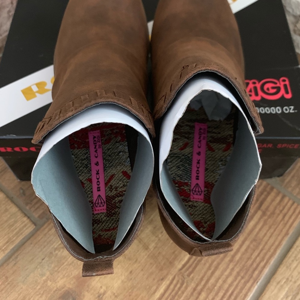 🧶Rock & Candy Lipton Chelsea Booties🧶 - Picture 7 of 8